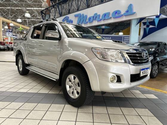 TOYOTA HILUX 3.0 SRV 4X4 CD 16V TURBO INTERCOOLER DIESEL 4P AUTOMÁTICO TOYOTA HILUX 3.0 SRV 4X4 CD 16V TURBO INTERCOOLER DIESEL 4P AUTOMÁTICO